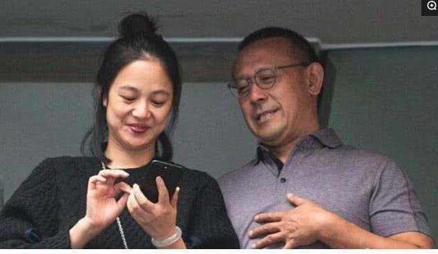 姜文老婆周韵很厉害的（著名导演姜文的妻子是谁）