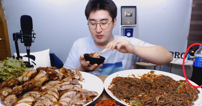 大胃王真的那么能吃？1餐吃10斤肉，其实全靠它，你也能是大胃王