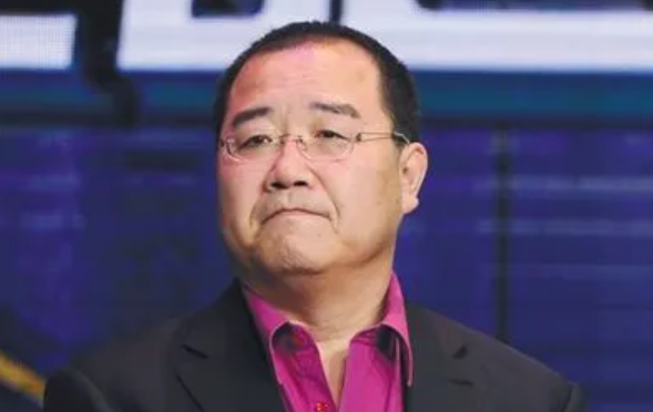 英达个人资料简介家世（英达：不认儿子巴图20年，大舅哥一离世，为何急着搬走他的电脑？）