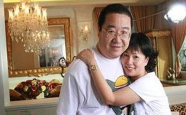 英达个人资料简介家世（英达：不认儿子巴图20年，大舅哥一离世，为何急着搬走他的电脑？）