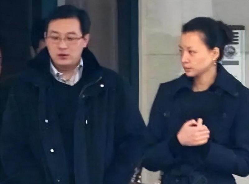 密春雷前妻照片（央视主持董卿嫁豪门变定时炸弹）