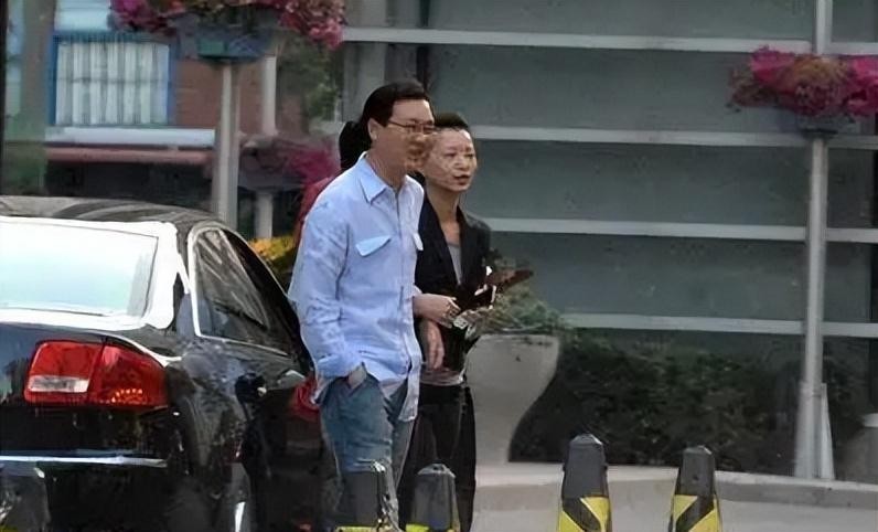 密春雷前妻照片（央视主持董卿嫁豪门变定时炸弹）