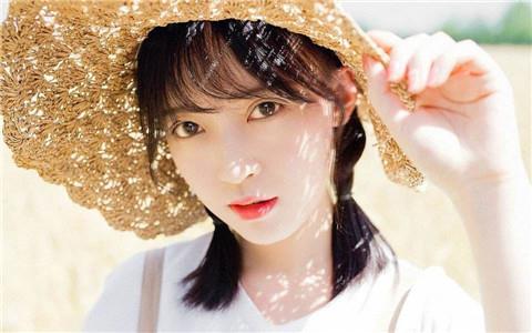 约会多次不敢牵手，教你如何轻松牵起女生的手