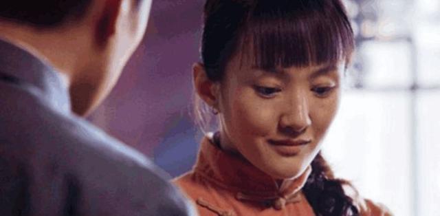 她是“中国天使”，出道11年戏红人不红，31岁爱情事业双失意