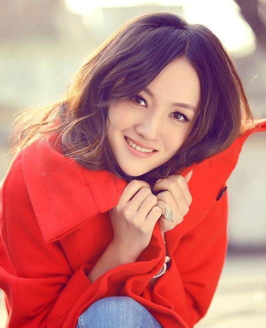 她是“中国天使”，出道11年戏红人不红，31岁爱情事业双失意