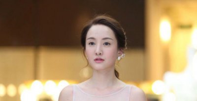 ​她是“中国天使”，出道11年戏红人不红，31岁爱情事业双失意