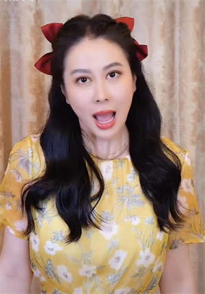 叶璇个人资料和图片新闻（42岁叶璇模样大变被疑整容！扮少女表情夸张难认，被指撞脸李依晓）