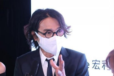 ​林家栋回应谢贤歪嘴疑身体欠佳：不用担心 在换牙