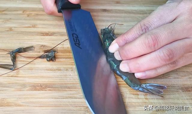 油焖大虾正确做法简单（油焖大虾的正宗做法）(4)