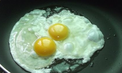 怎么煮鸡蛋面,西红柿鸡蛋面怎样做图4
