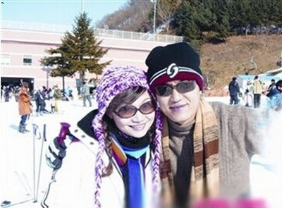 43岁“村长”李锐的妻子近照