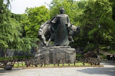 ​岳飞为什么要干预立储？历史迷雾下的忠臣抉择