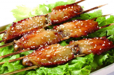 ​如何用微波炉烤鸡翅 ？烤鸡翅的做法