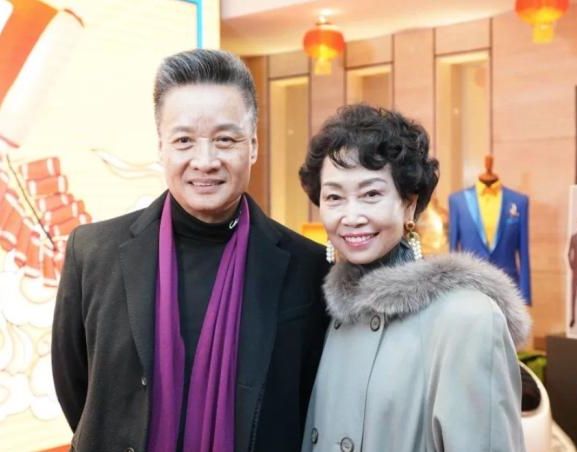 好男人阎维文:陪妻子抗癌33年,女儿嫁进名门,亲家比他还厉害