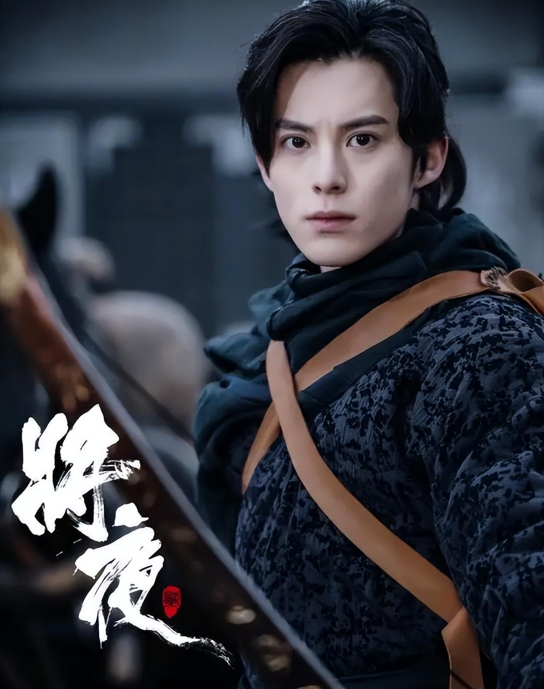 王鹤棣个人资料简介及家世(“脸蛋天才”王鹤棣:19岁让韩国机场瘫痪,他究竟能有多帅?)