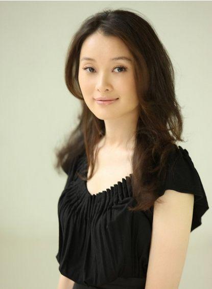 陈建斌为了她,抛弃相恋5年的吴越!如今48岁的吴越过的如何?