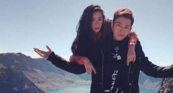 张柏芝大爆现任男友,晒出照片后网友惊呼:竟是不可思议的他!