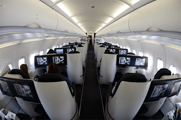 国内公务舱就是头等舱吗(国内为什么只有公务舱)