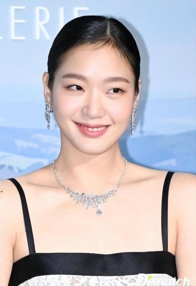 韩孝周金高银金裕贞同框 气场超强画面养眼