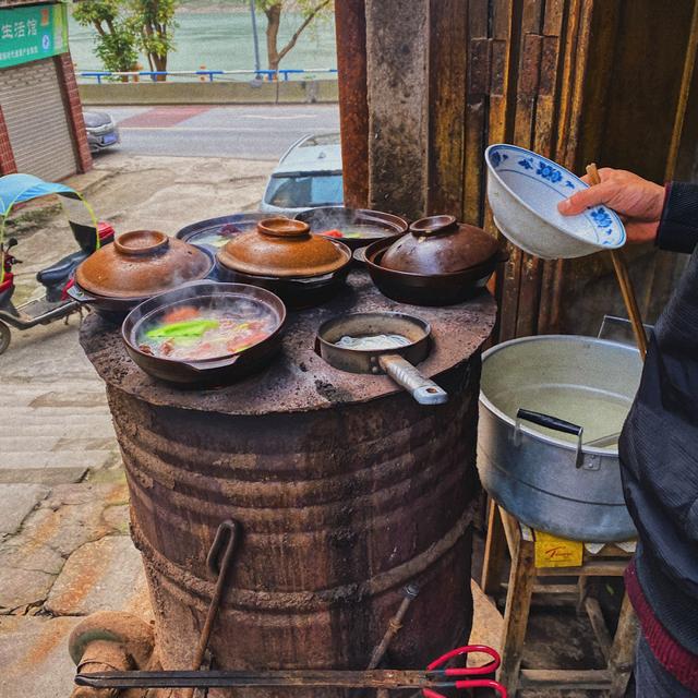 最出名的苍蝇馆子(这四家史诗级的苍蝇馆子)(5)