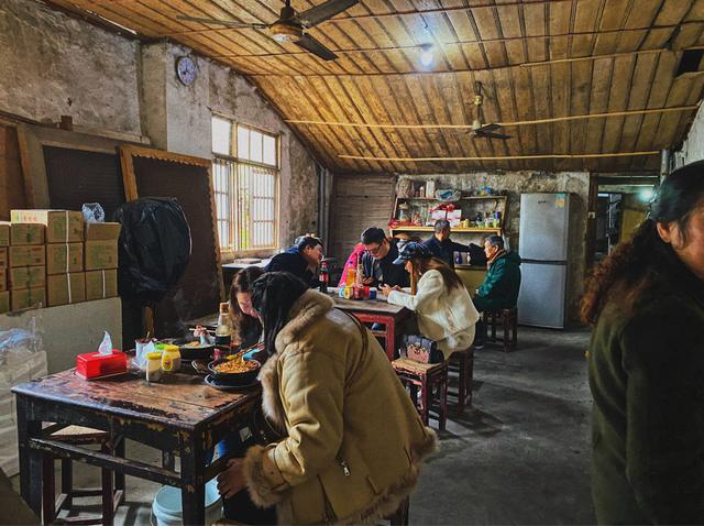 最出名的苍蝇馆子(这四家史诗级的苍蝇馆子)(8)