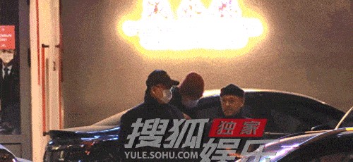 姜武和姜文的关系(姜文姜武烤鸭店聚餐)