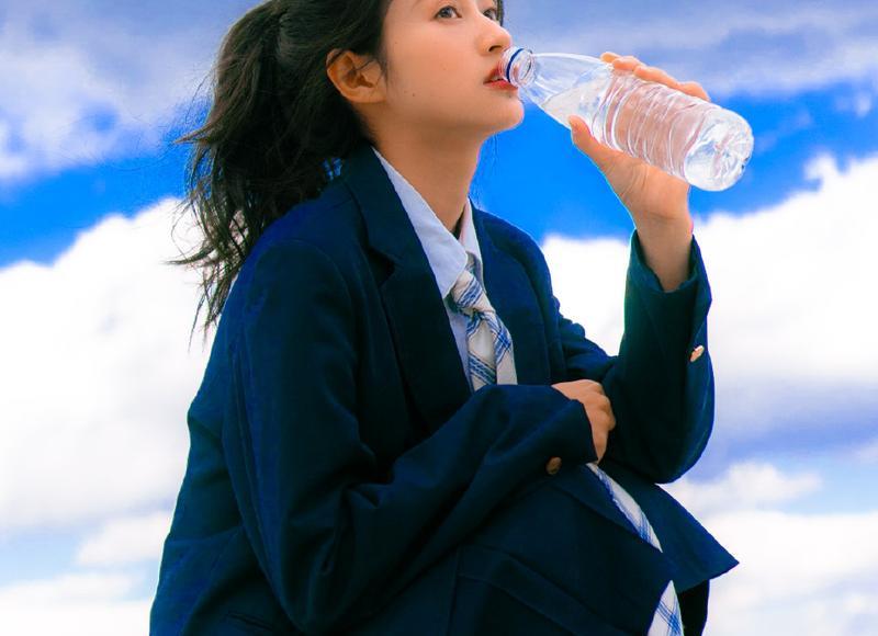 老婆和别人出轨是违法的吗,以老婆和别人出轨是否违法? 老婆和别人出轨是违法的吗,以老婆和别人出轨是否违法?