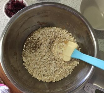 ​燕麦片可以加红糖吗,红糖和燕麦片一起煮着吃可以