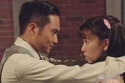 ​佘诗曼八卦曾插足张智霖袁咏仪吗 佘诗曼老公是谁曾与郑嘉颖拍拖吗