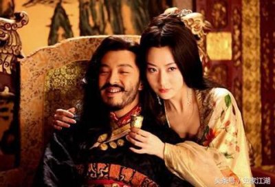 ​历史上最恶心的皇帝（睡了自己6个儿媳妇，每天晚上轮流侍寝）