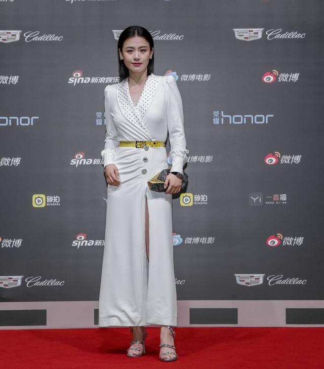 明星穿衣搭配大全（和3位最会穿搭的女明星学穿衣）(15)