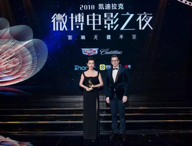 明星穿衣搭配大全（和3位最会穿搭的女明星学穿衣）(29)