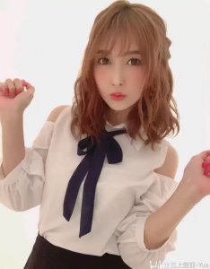 ​大器晚成的大槻响写真分享，暗黑林志玲的好闺蜜！