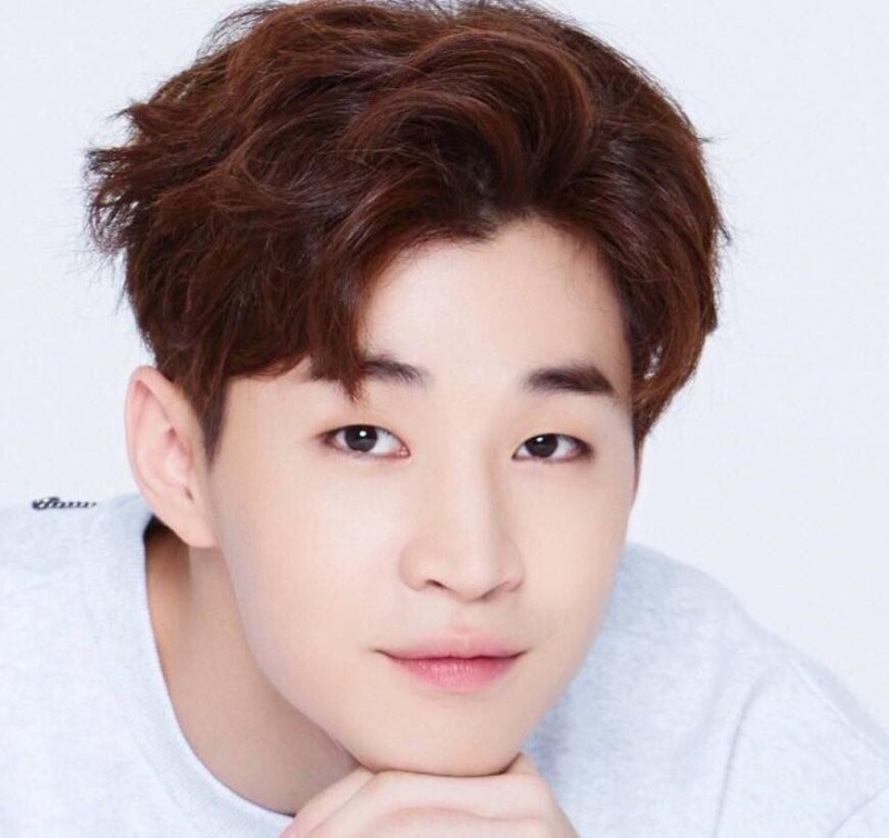 韩庚以前的组合叫什么（韩庚刘宪华12年后首度合体）