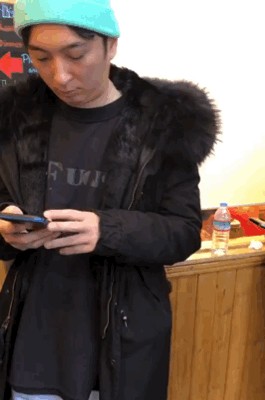 王思聪排队吃拉面（王思聪被限制高消费）