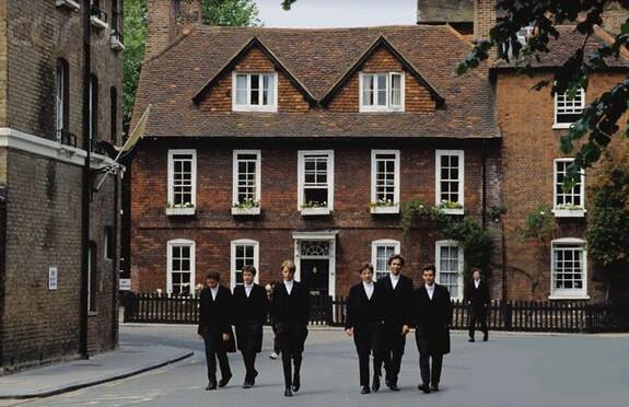 穷人家的孩子早当家？也许需要先面对现实