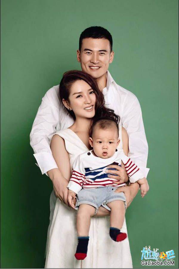 赫子铭何洁为什么离婚 当年相遇其实是一见钟情