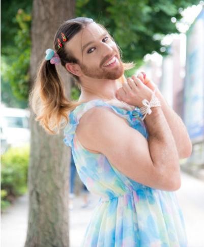 毕畅老公贺树峰(乡爱谢永强晒妻儿近照)