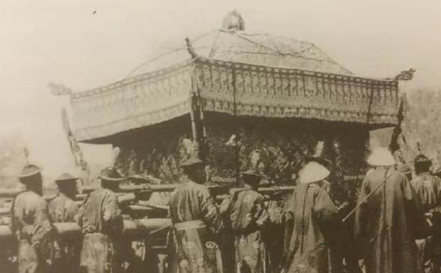 扶灵是什么意思（中国传统葬礼中的一种习俗）