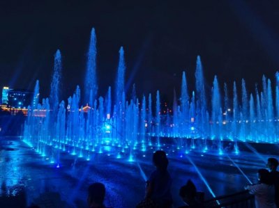 ​大雁塔音乐喷泉最新开放（大雁塔音乐喷泉收费引质疑）