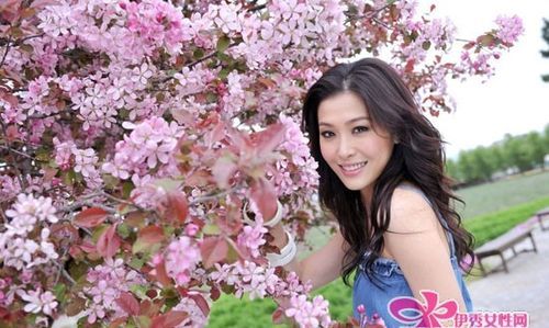 笑魇如花和笑靥如花的区别,有人说笑魇如花的魇是错别字,不知道是怎么回事,拜托了,谁知道啊~~~