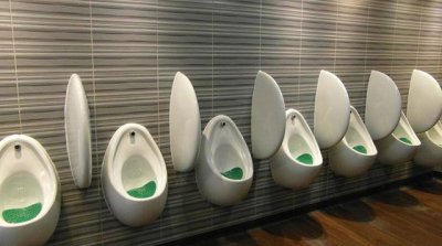 ​吃芦笋尿液有味道(吃芦笋尿液有味道是肾不好)