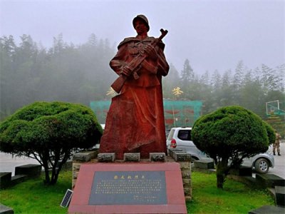 ​79年对越自卫还击战和两山轮战，那些让人印象深刻的历史照片