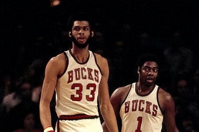 ​打遍联盟，盘点NBA历史上最长的连胜，第一神迹竟然52年未被打破