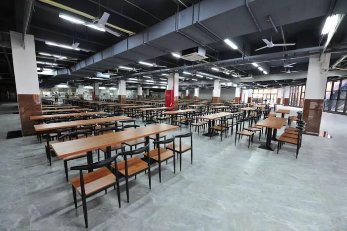 环境超美！东莞再添一所高等学府！首批新生正式“进驻”