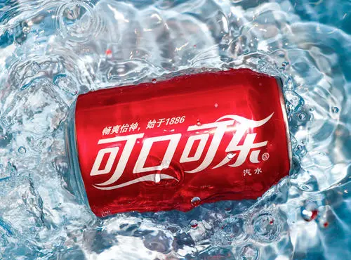 为什么可乐最初是绿色的,最初的可乐是绿色的吗图9