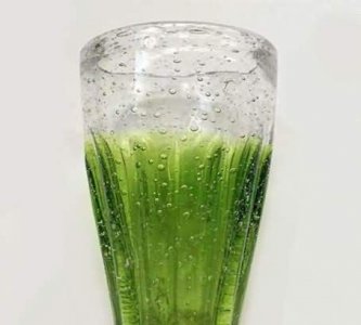 ​为什么可乐最初是绿色的,最初的可乐是绿色的吗