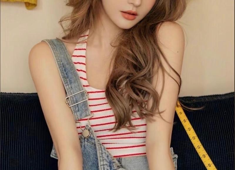 女子回娘家被扔行李赶出门，母亲埋怨不该离婚，孩子吓得哇哇大哭