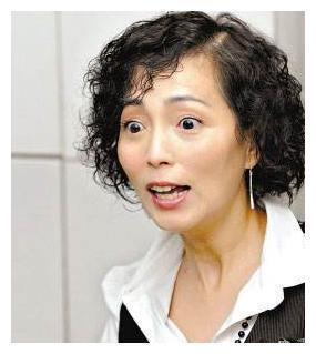 “石榴姐”苑琼丹，“骗”了观众27年后，终于“露馅”了