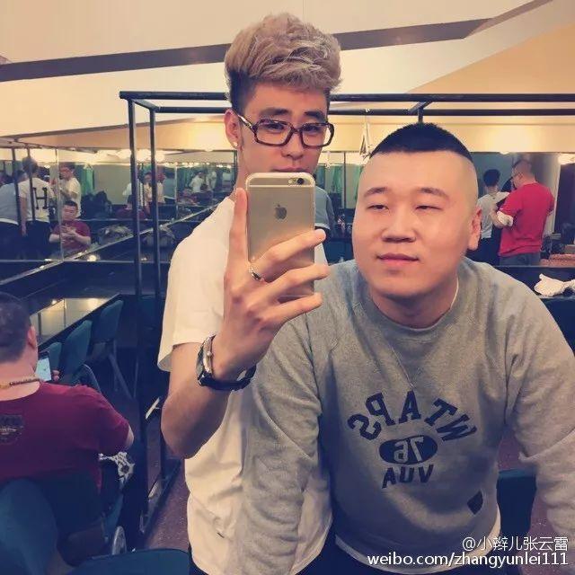 曾被郭德纲叫“人渣”和扇耳光，带一身钢板演出：一个说相声的凭什么这么红？